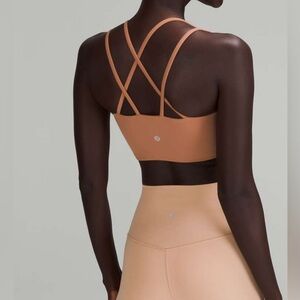Lululemon sports like a cloud Bra